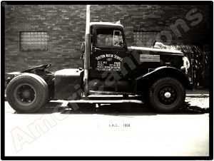 International Trucks Collectible Metal Sign: Spector Motor Service - Chicago, 1950