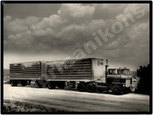 International Trucks Collectible Metal Sign: JTL Tandem Tractor Trailer