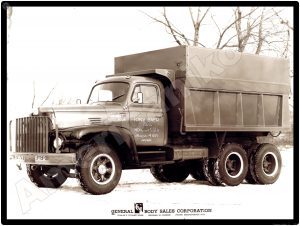 International Trucks Collectible Metal Sign: Chicago Dump Truck - Image 1