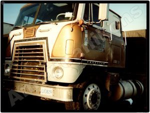 International Trucks Collectible Metal Sign: Transtar Steel Hauler