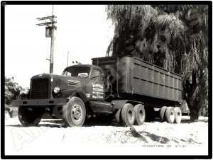 International Trucks Collectible Metal Sign: McLaughlin Trucking - Chicago