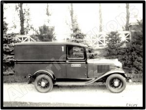 Vintage Look Chevrolet Trucks Collectible Metal Sign: Chevy Panel Delivery Truck